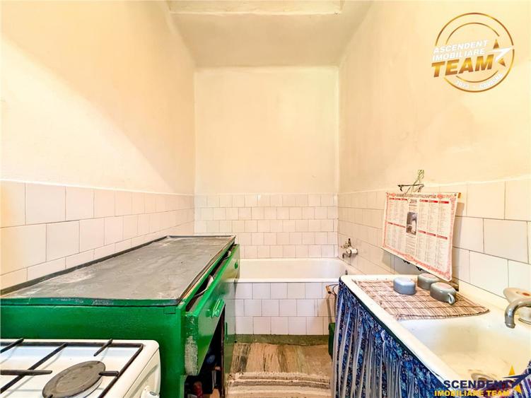 Casă cu 6 camere cu Teren 1911 Mp în Ilieni