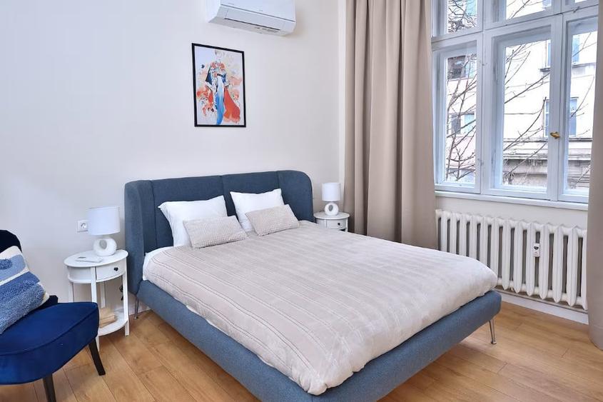 Apartament cu 3 camere decomandat în Drumul Taberei