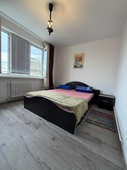 Apartament cu 2 camere semidecomandat, mobilat în P-ța Mihai Viteazul