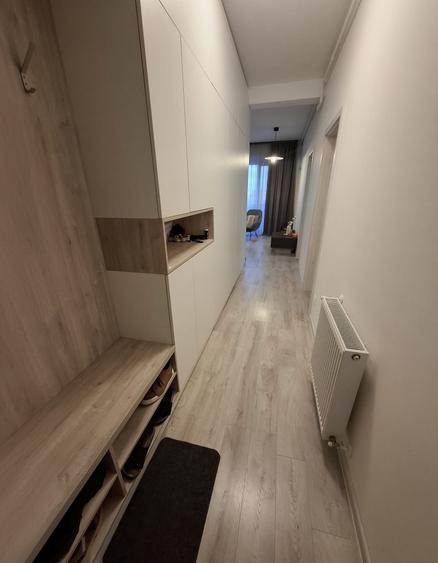 Apartament cu 2 camere semidecomandat în Dumbrăvița