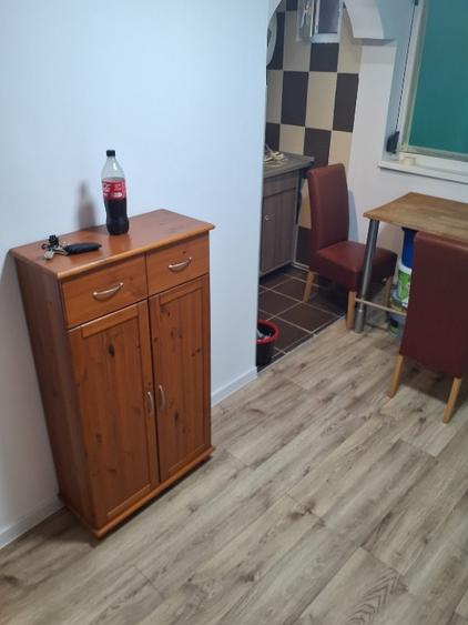 Apartament cu 2 camere semidecomandat, mobilat în Rahova