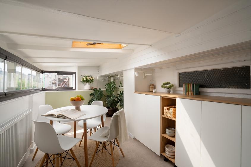 Apartament cu 3 camere semidecomandat, mobilat în Ultracentral