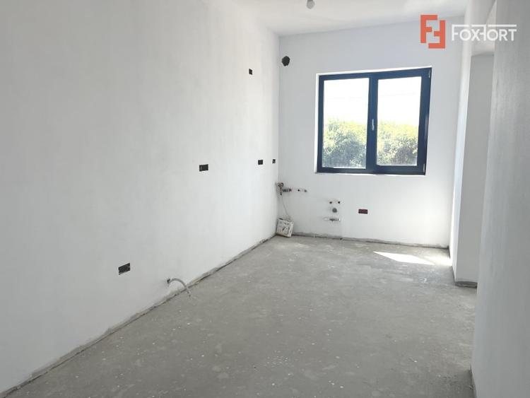 Duplex cu 4 camere cu Canalizare în Urseni