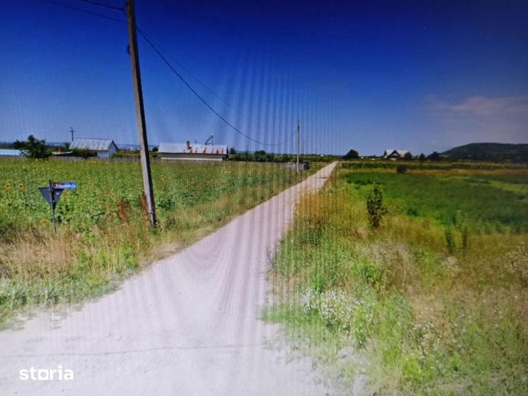 Teren de 2956 mp, în Central