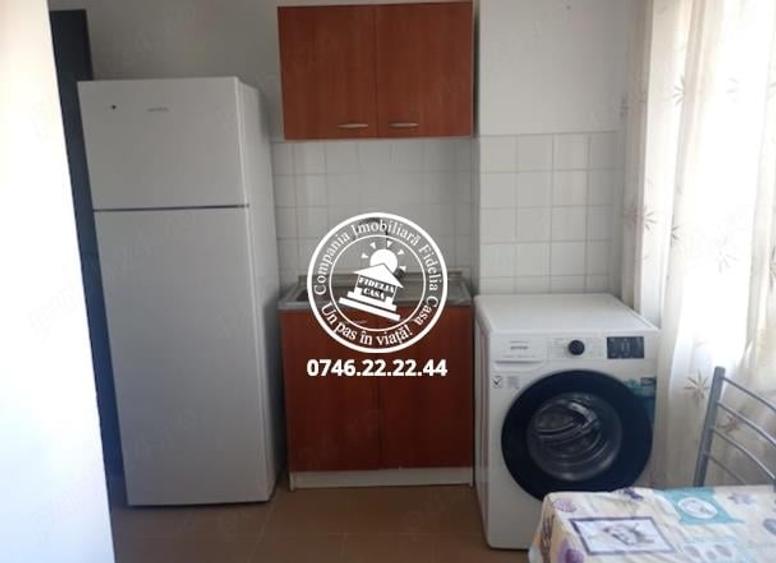 Apartament cu 2 camere decomandat în Nicolina