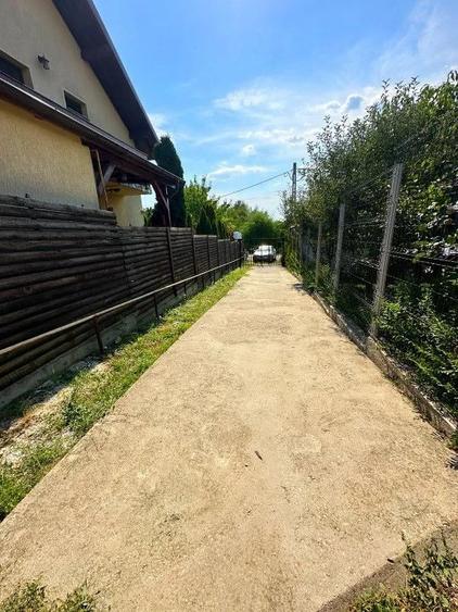 Casă cu 3 camere cu Teren 500 Mp în Moșoaia