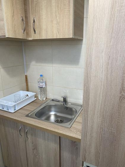 Garsonieră decomandată în Central