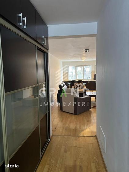 Apartament cu 3 camere decomandat, mobilat în Iris