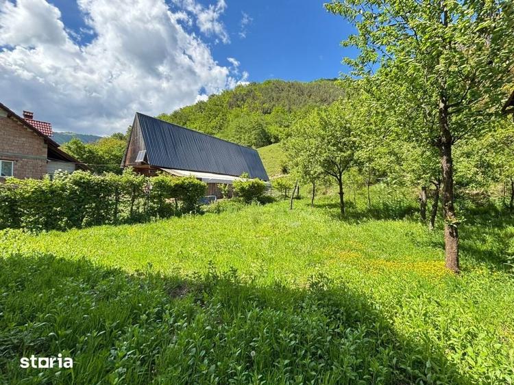 Casa de vacanta cu teren de 802 mp, Boita - Lotrioara, Sibiu - 1