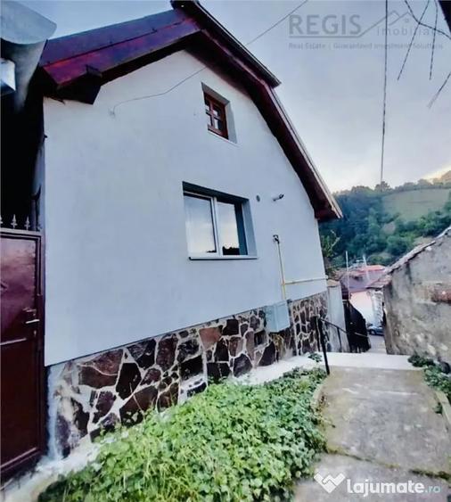 Casă cu 2 camere cu Teren 100 Mp în Schei