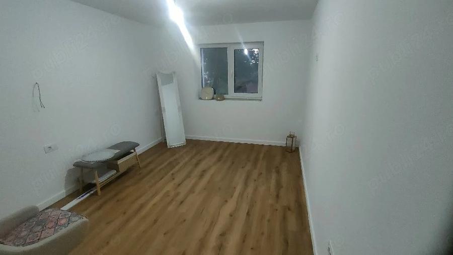 Casă cu 7 camere cu Teren 900 Mp în Ciugud