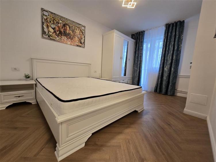 Garsonieră decomandată în Podu Roș