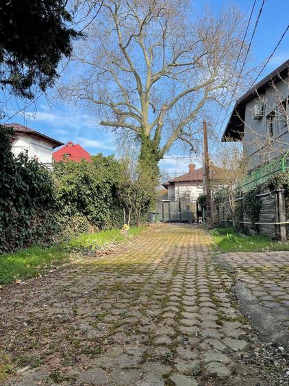 Casă individuală cu 4 camere cu Teren 575 Mp în Ultracentral
