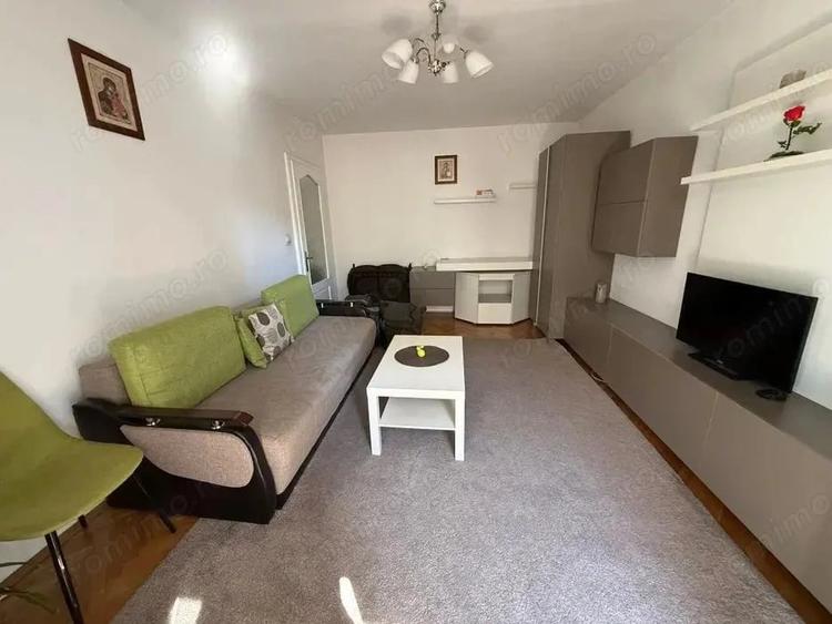 Apartament cu 2 camere decomandat în 7 Noiembrie