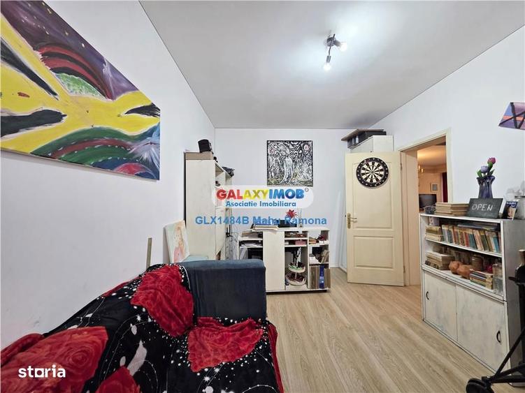Casă cu 6 camere cu Teren 276 Mp în Prelungirea Ghencea