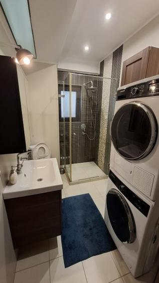 Apartament cu 3 camere semidecomandat, mobilat în Tomis Plus