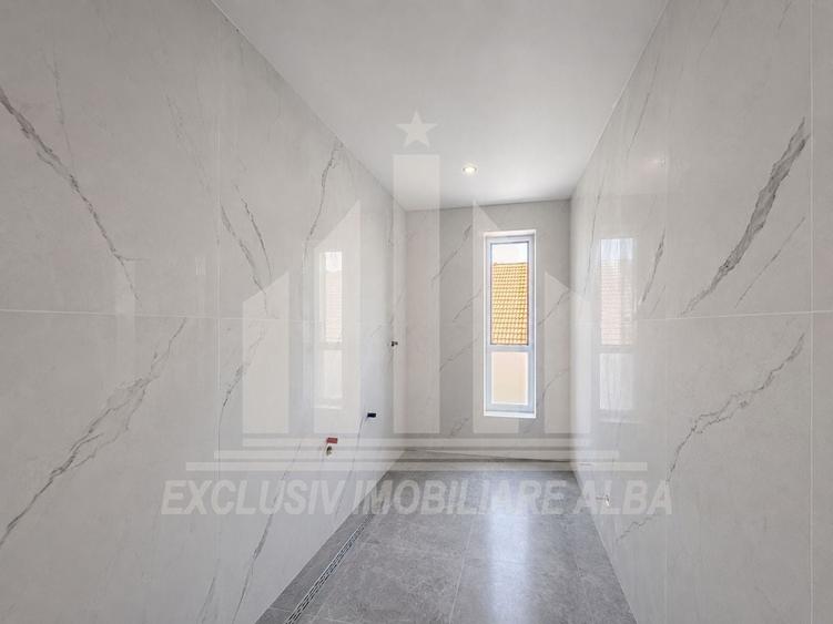 Apartament cu 3 camere circular, mobilat în Lipoveni