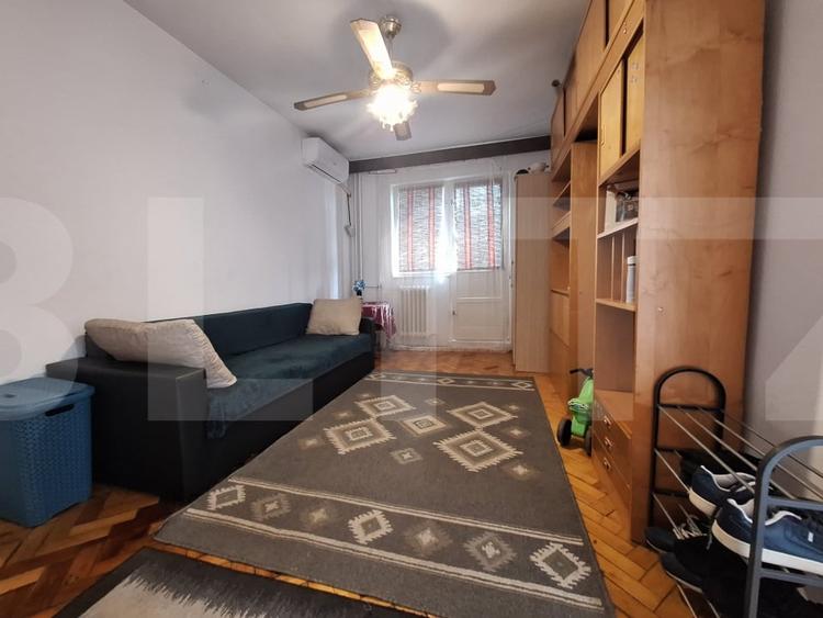 Apartament cu 3 camere semidecomandat, mobilat în Șagului