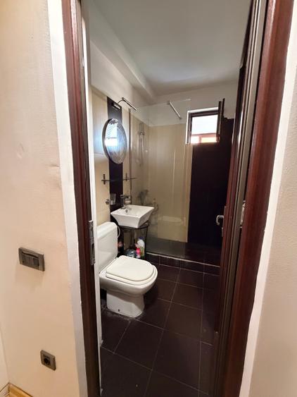 Apartament cu 2 camere semidecomandat în P-ța Gorjului