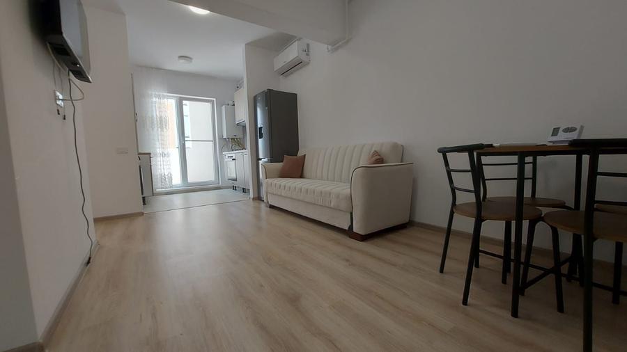 Apartament cu 2 camere semidecomandat în Central