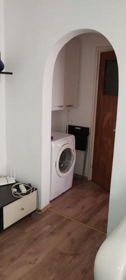 Apartament cu 2 camere semidecomandat în Dobroești