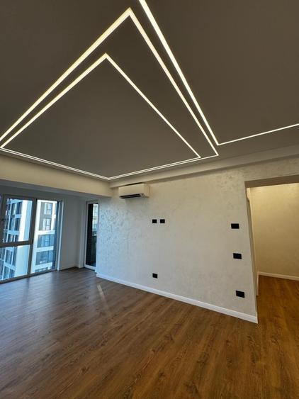 Apartament cu 3 camere decomandat în Sud