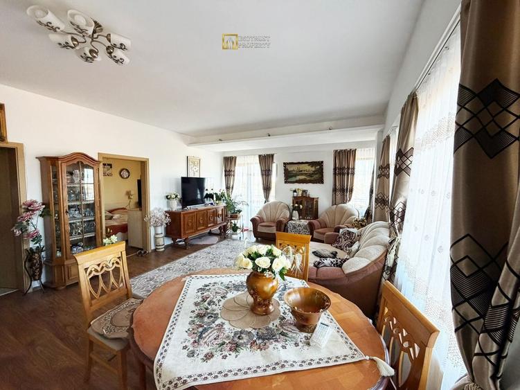 Apartament cu 2 camere decomandat, mobilat în Pârneava