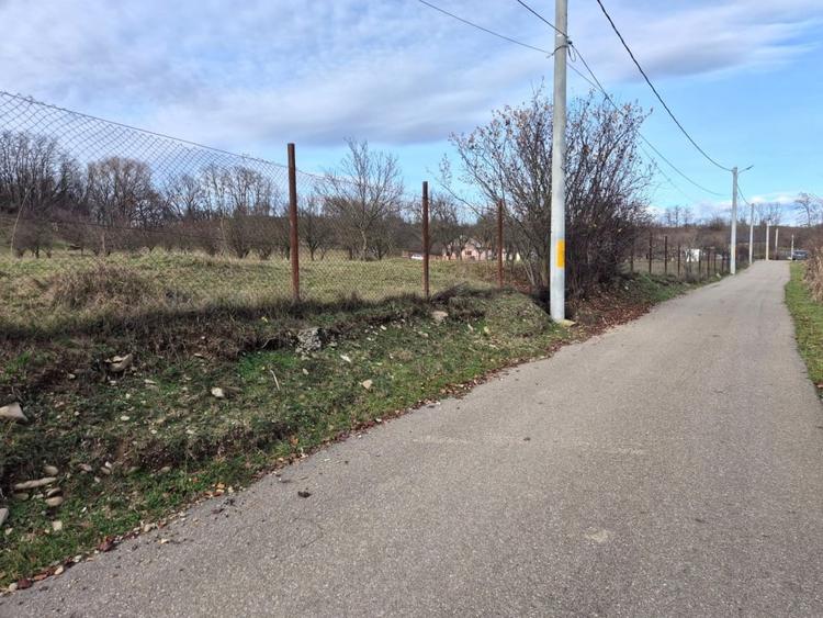 Teren Construcții intravilan de 3000 mp, în Vălenii de Munte