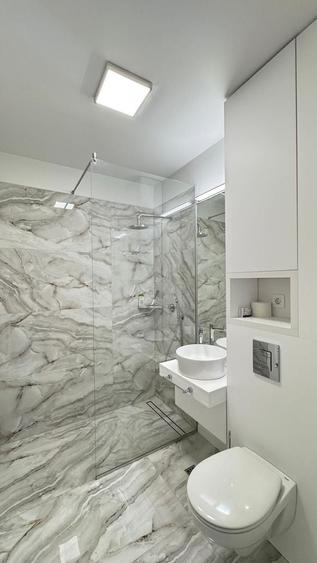 Apartament cu 3 camere semidecomandat, mobilat în Ultracentral