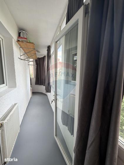 Apartament cu 3 camere decomandat în Bordei