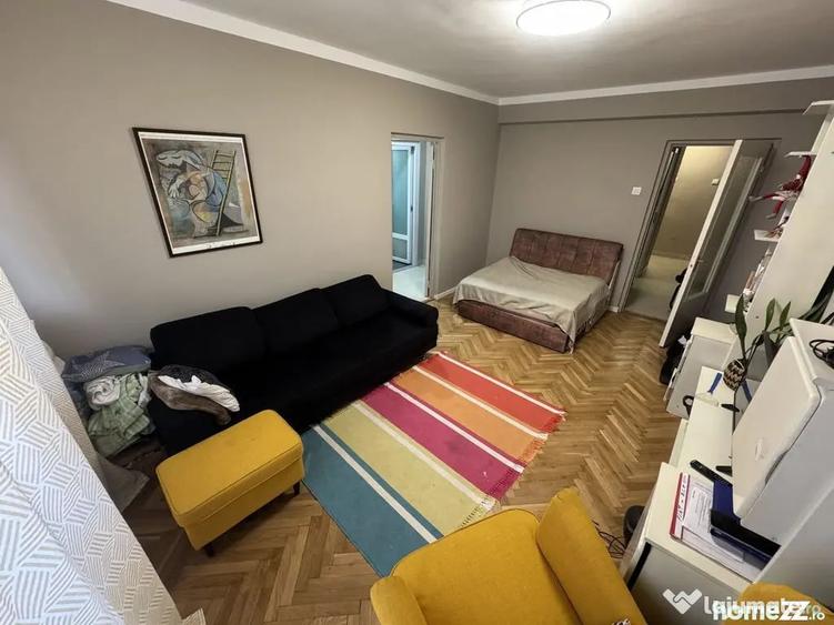 Apartament cu 3 camere decomandat în Ultracentral
