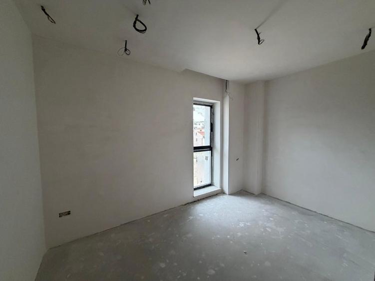 Apartament cu 2 camere decomandat în Faleza Nord