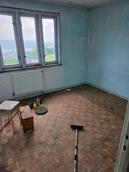 Apartament cu 2 camere semidecomandat în Fălticeni