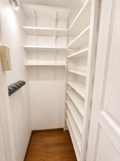 Apartament cu 3 camere decomandat în Spitalul Județean