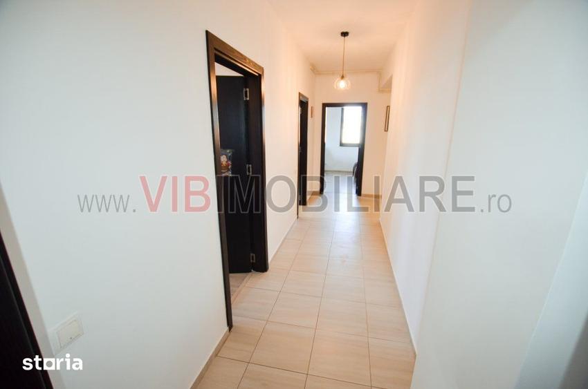 Apartament cu 3 camere decomandat, mobilat în Titan