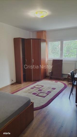 Garsoniera decomandata spatioasa cu balcon in Tineretului