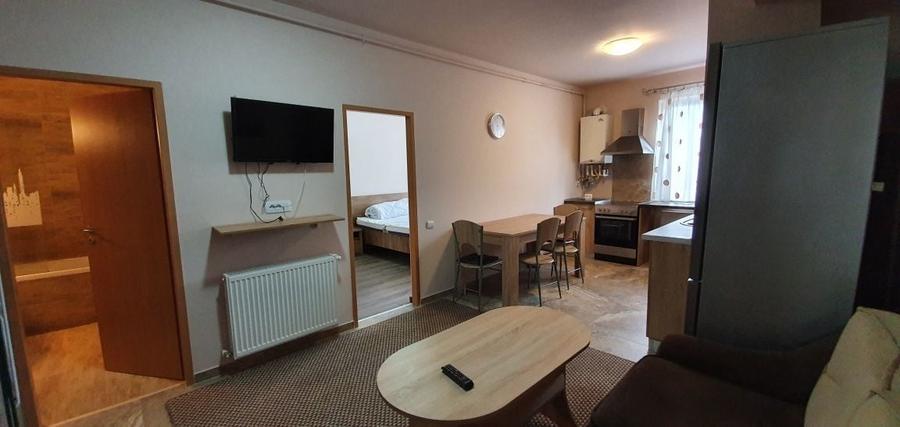Apartament cu 2 camere decomandat în Central
