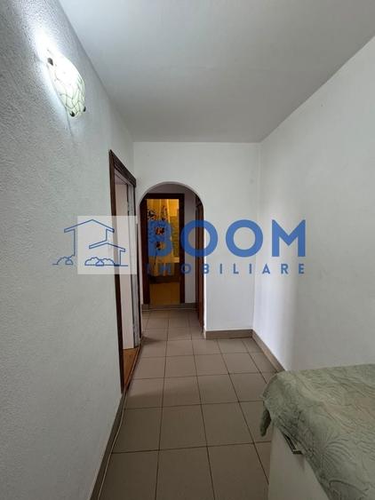 Apartament cu 3 camere decomandat în Ostroveni