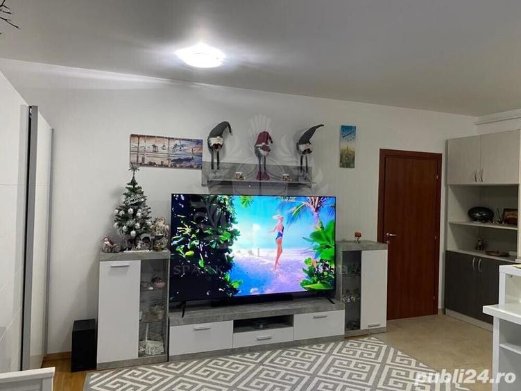 Apartament cu 2 camere decomandat, mobilat în Central