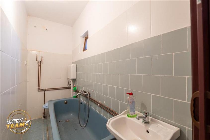 Casă individuală cu 4 camere cu Teren 412 Mp în Brețcu