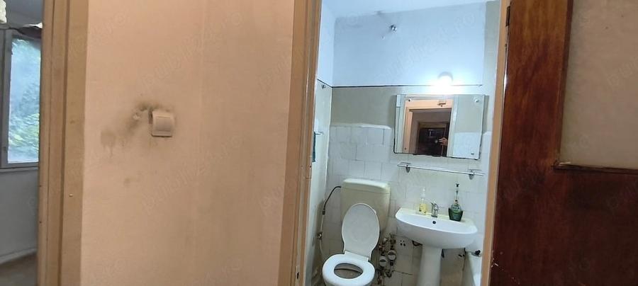 Apartament cu 3 camere în Brâncoveanu