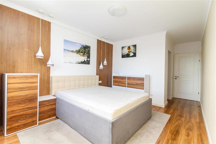 Apartament cu 2 camere semidecomandat, mobilat în Iris