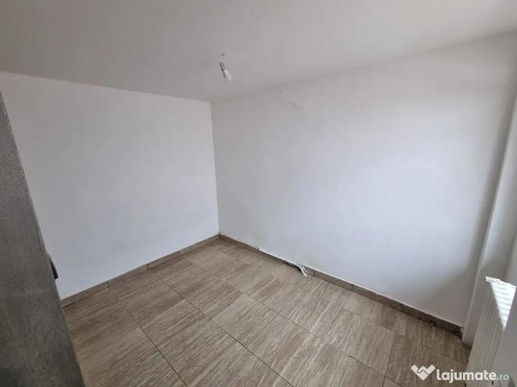 Casă cu 4 camere cu Teren 186 Mp în Coiciu