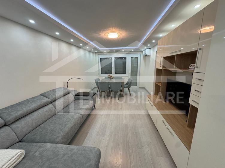 Apartament cu 3 camere decomandat în 7 Noiembrie