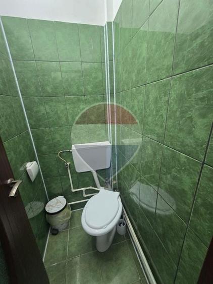Spațiu comercial, de 180 mp, în Central