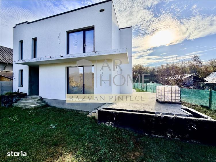 Casă cu 4 camere în Nisipoasa