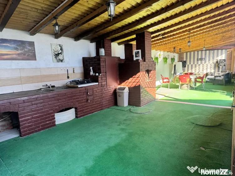 Casă cu 7 camere cu Teren 960 Mp în Central