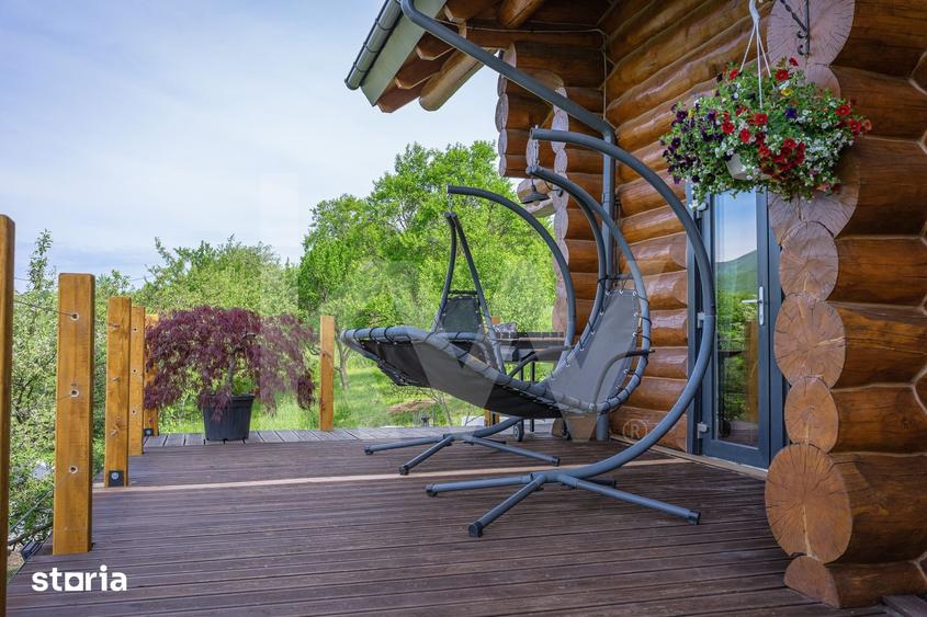 Casă cu 6 camere cu Teren 5683 Mp în Sadu