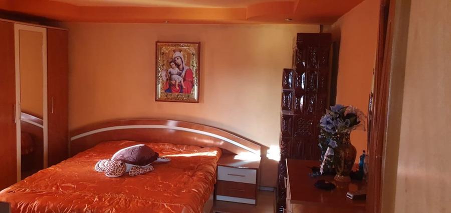 Casă individuală cu 6 camere cu Canalizare în Bâlta