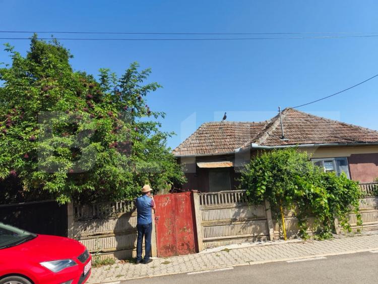 Casă cu 1 camere cu Teren 2070 Mp în Unirea